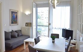 New Renovated Apartment With Balcony Porta Romana