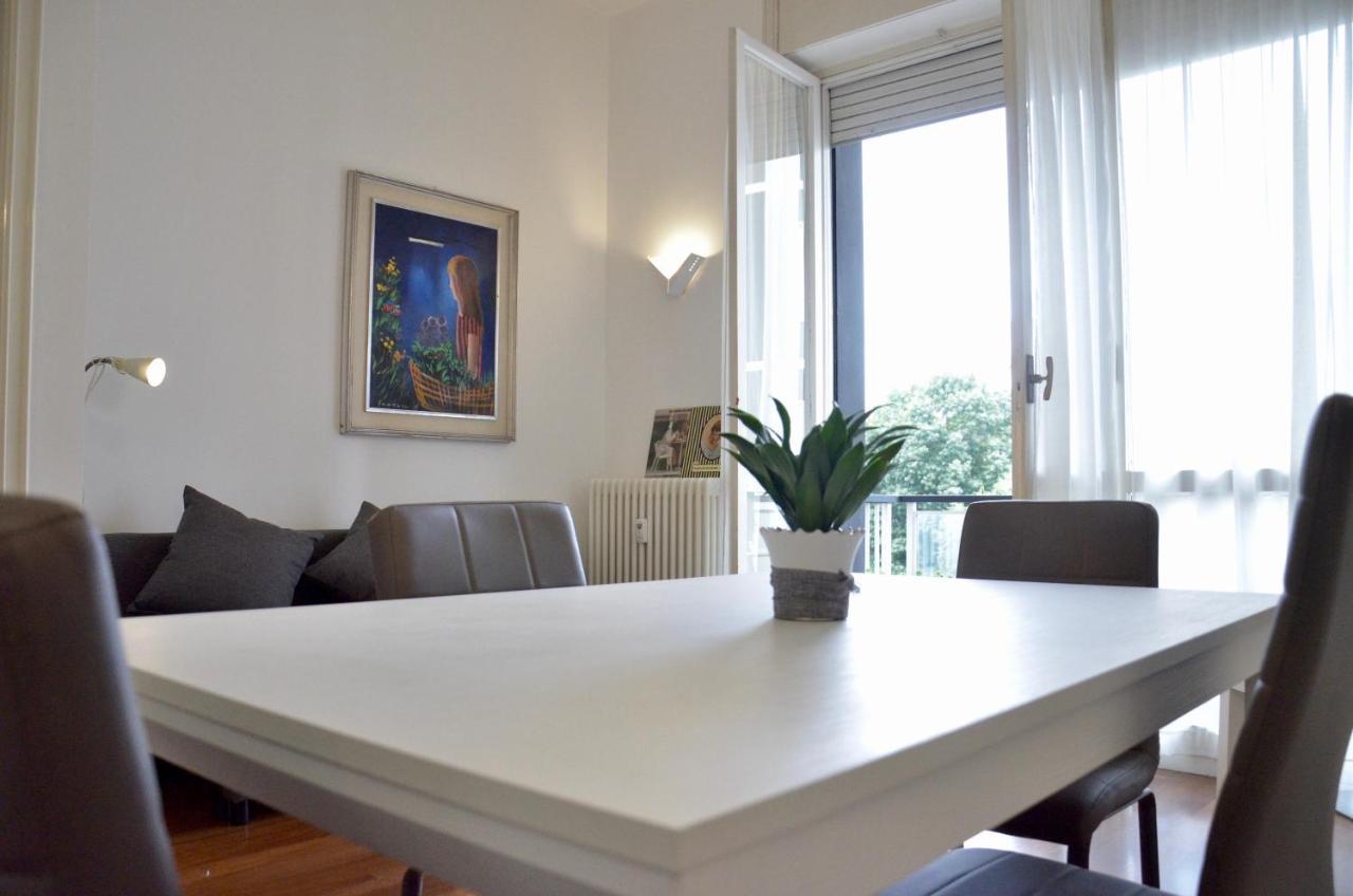 New Renovated Apartment With Balcony Porta Romana Mailand Exterior foto